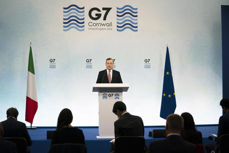 Il premier Mario Draghi durante la conferenza stampa al termine del G7, Carbis Bay, 13 giugno 2021. © ANSA