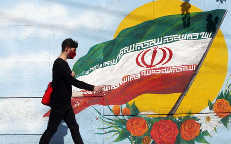 Iran, 59 milioni alle urne con l'ombra del boicottaggio © EPA