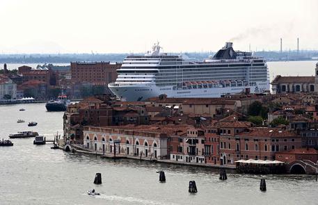 La MSC Orchestra salpa da Venezia © AFP