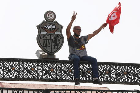 Tunisia: Saied fa chiudere la sede di al Jazeera © EPA