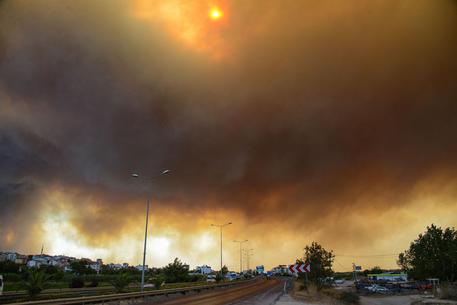 Turchia: incendi minacciano case in zona turistica © AFP