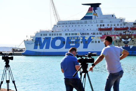 Beppe Grillo indagato a Milano per contratti con Moby © ANSA