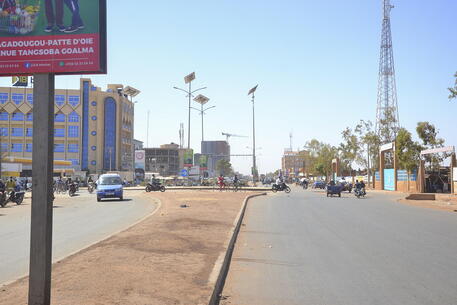 Una strada di Ouagadougou in una foto di archivio © EPA