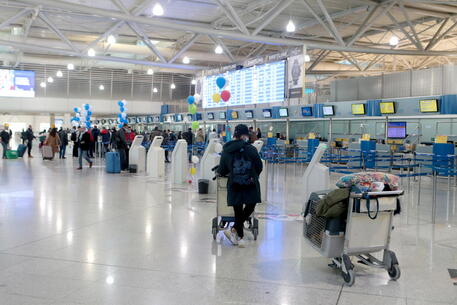 Passeggero sospetto’, allerta all’aeroporto di Atene due per voli