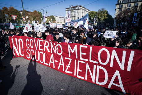 Manifestazione studenti. Torino © ANSA