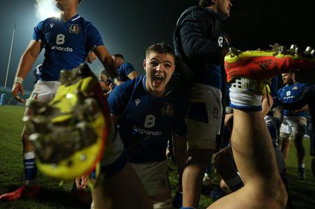 Rugby: Sei Nazioni Under 20, l'esultanza degli azzurrini che hanno battuto l'Inghilterra 6-0 © Ansa