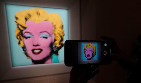 Christie's, all'asta ritratto Warhol di Marilyn per 200 mln © AFP