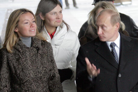 Putin e le figlie © AFP