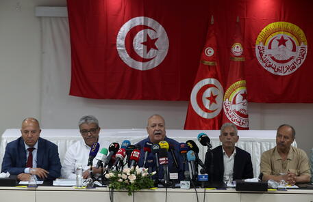 Conferenza stampa del sindacato Ugtt a Tunisi © EPA