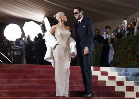Accuse a Kim Kardashian: 'Danni all'abito di Marilyn' © EPA
