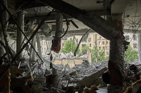 Destruction in Kharkiv after new shelling © EPA