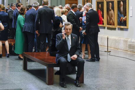 Draghi al museo Prado di Madrid © EPA
