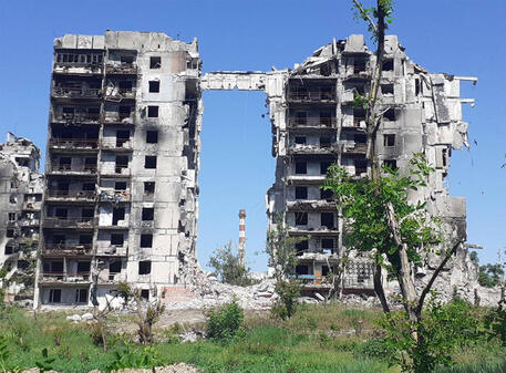 Un edificio bombardato a Mariupol © ANSA