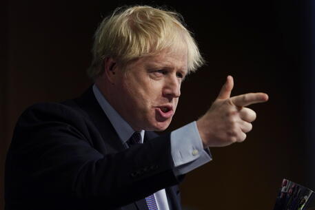 British Prime Minister Boris Johnson resigns © EPA