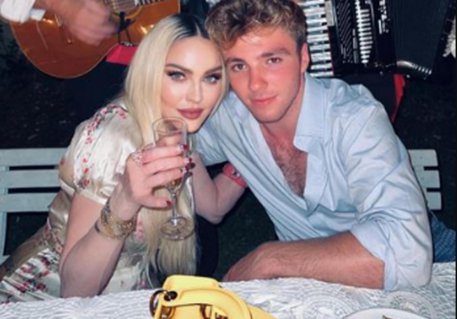 Madonna e il figlio Rocco (Dal suo profilo Instagram) © Ansa