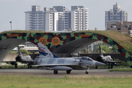Un Air Force Mirage 2000-5 di Taiwan © EPA