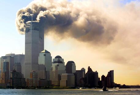 L'attacco alle Torri gemelle a New York l'11 settembre 2001 © EPA