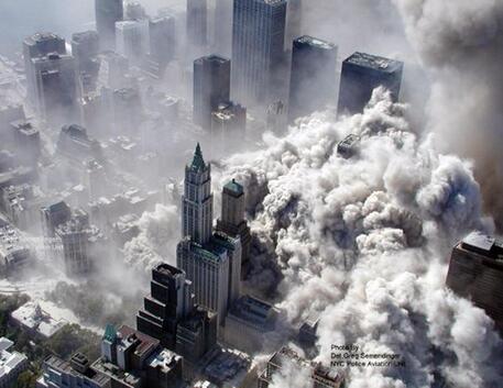 L'attacco alle Torri Gemelle di New York, l'11 settembre 2001 © ANSA