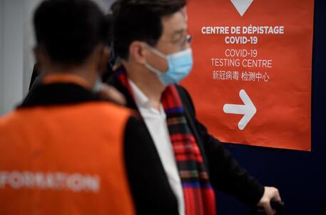 Test sui viaggiatori in arrivo dalla Cina © AFP