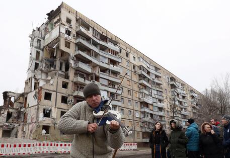 Edificio distrutto a Dnipro © AFP