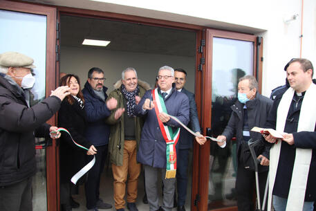 Terremoto:inaugurato il nuovo centro sociale di Castelluccio © ANSA
