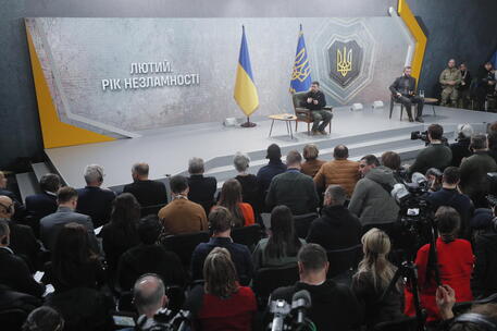 La conferenza stampa di Zelenky a Kiev © EPA
