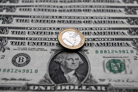 Dollari Usa © AFP