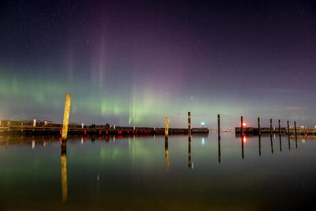 Aurora boreale, raro spettacolo in Europa e Nuova Zelanda © EPA