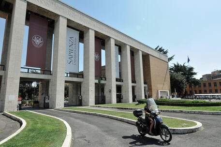 L'ingresso principale dell'università La Sapienza di Roma © ANSA