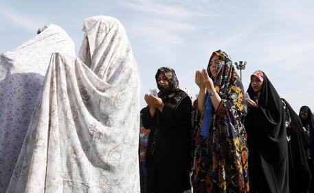 Un momento delle celebrazioni dell'Eid al-Fitr in Iran © EPA
