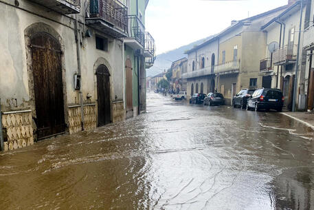 Man dead after flash floods hit Avellino area (foto: ANSA)
