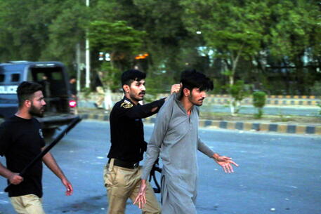 Proteste contro l'arresto di Imran Khan © EPA