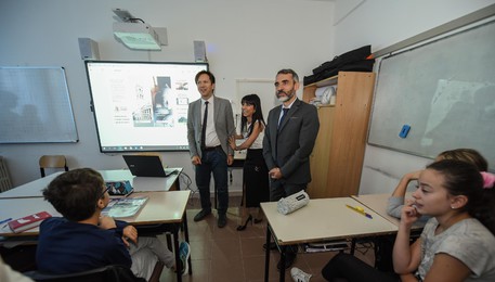 Scuola: TotalErg dona materiale a scuola Assisi (ANSA)
