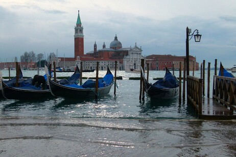 Acqua alta a Venezia (fonte: BORGHY52, Flickr)