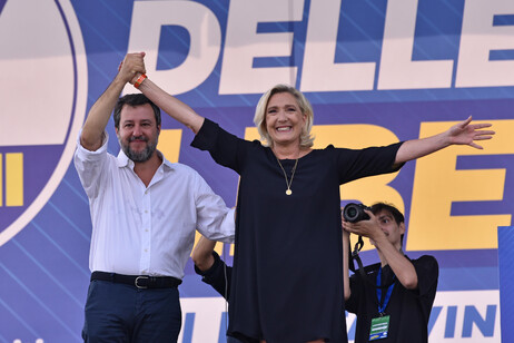 Il leader della Lega, Matteo Salvini e la leader francese del Rassemblement national, Marine Le Pen