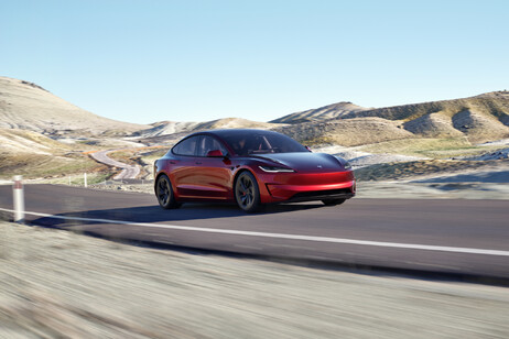 Nuova Tesla Model3 Performance è la più potente di sempre