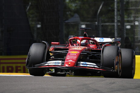 Leclerc fez melhor tempo no TL1 no GP da Itália