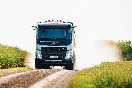 Biogasolio B100 per i futuri camion Volvo con motore termico
