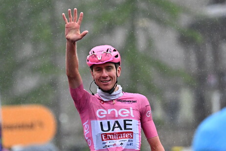 Giro d'Italia cycling tour- 16 stage