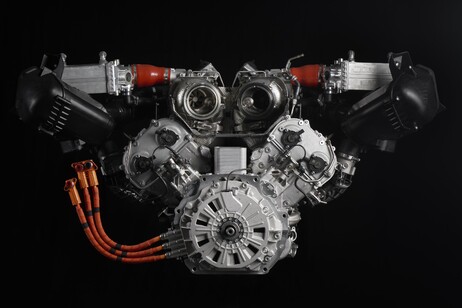 Il V8 biturbo Lamborghini girerà a 10.000 giri al minuto