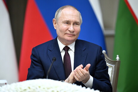 Putin avverte la Nato: 'Capisca con che cosa sta giocando'