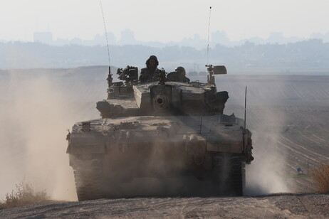 Un carro armato dell'esercito israeliano