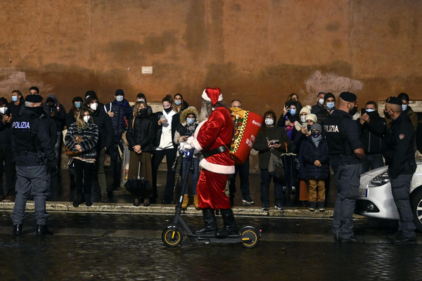 Inauguration of Spelacchio Christmas tree in Rome