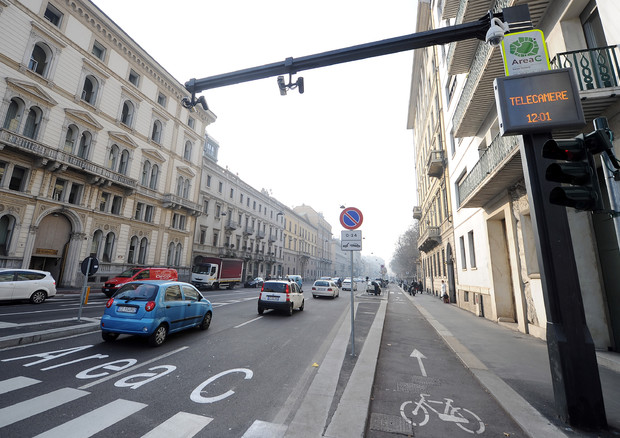 Milano città migliore per guidare, ma Napoli è la più felice © ANSA 