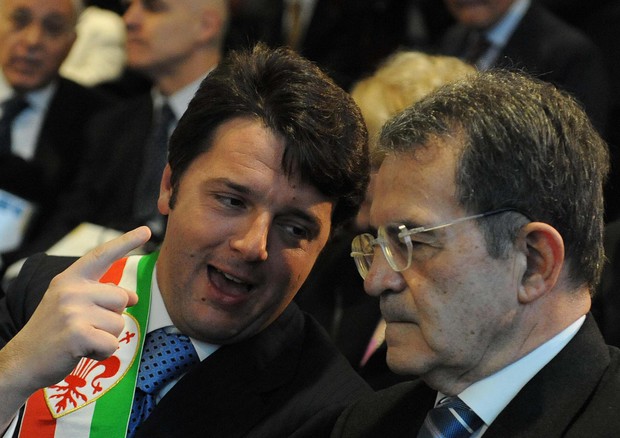 Matteo Renzi e Romano Prodi in una foto d'archivio © ANSA 