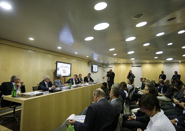 Un momento del convegno nella sala conferenze del  Palazzo dell'Informazione © ANSA