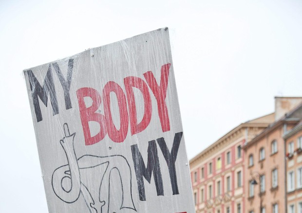 Manifestazione pro-aborto (foto: EPA)