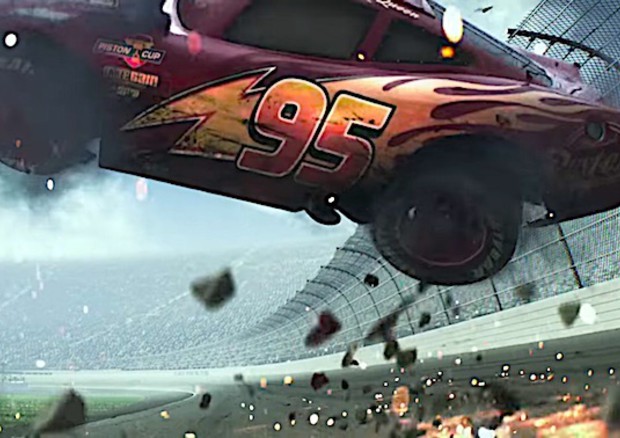Cars 3 Disney, Saetta McQueen distrutto in gara - Attualità 