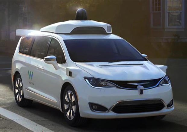 Fca consegna a Waymo (Google) 100 minivan per guida autonoma © Waymo Media
