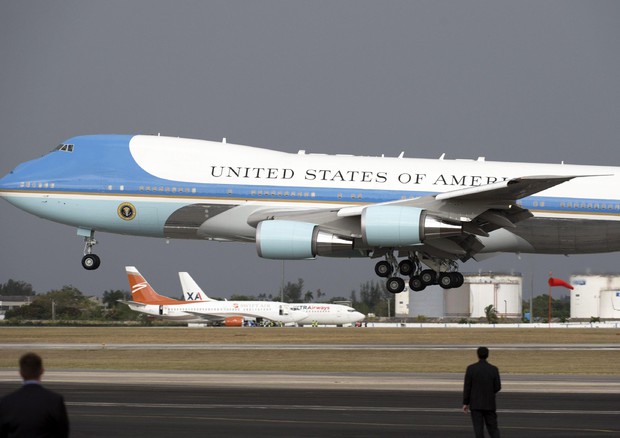 Trump wants to cancel Air Force One order (foto: EPA)